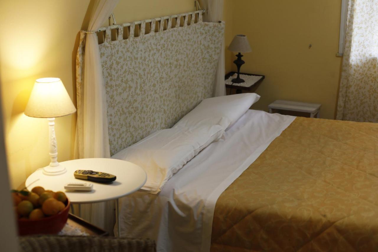 B&B Xenia Patti Eksteriør billede