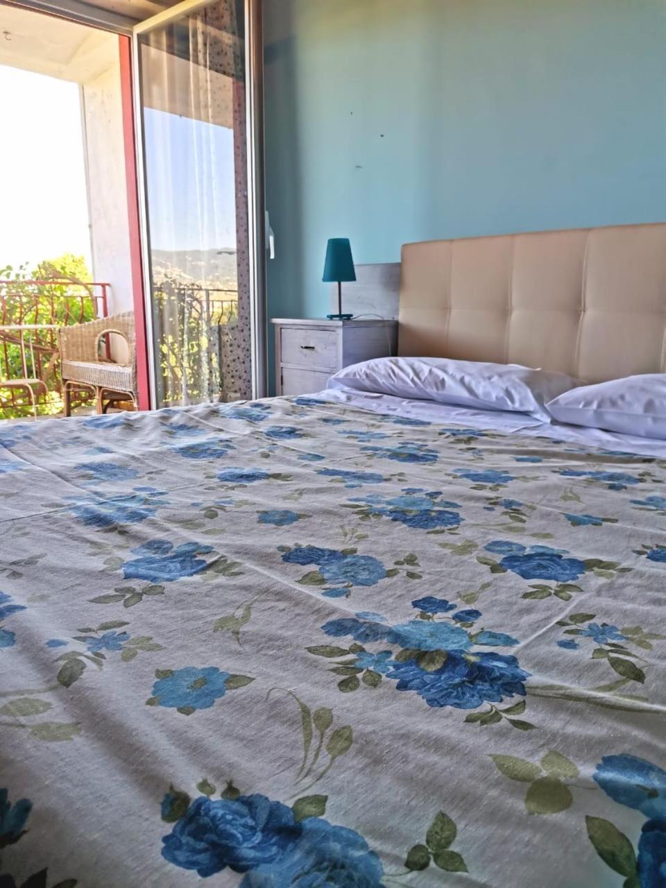 B&B Xenia Patti Eksteriør billede